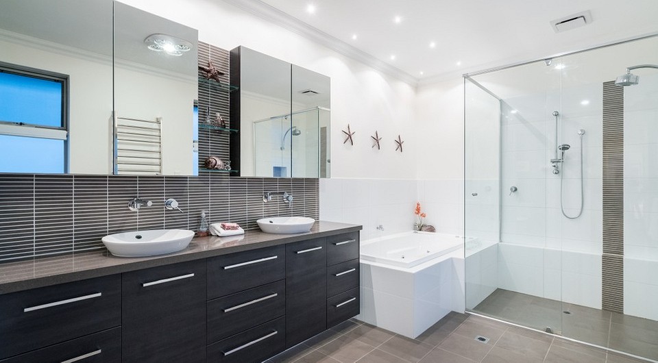 Как сделать подвесной потолок в ванной комнате своими руками: пошаговая инструкция